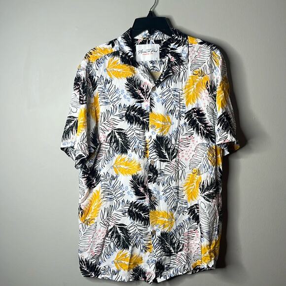 Across the Pond Hawaiian Shirt Large - Picture 1 of 4